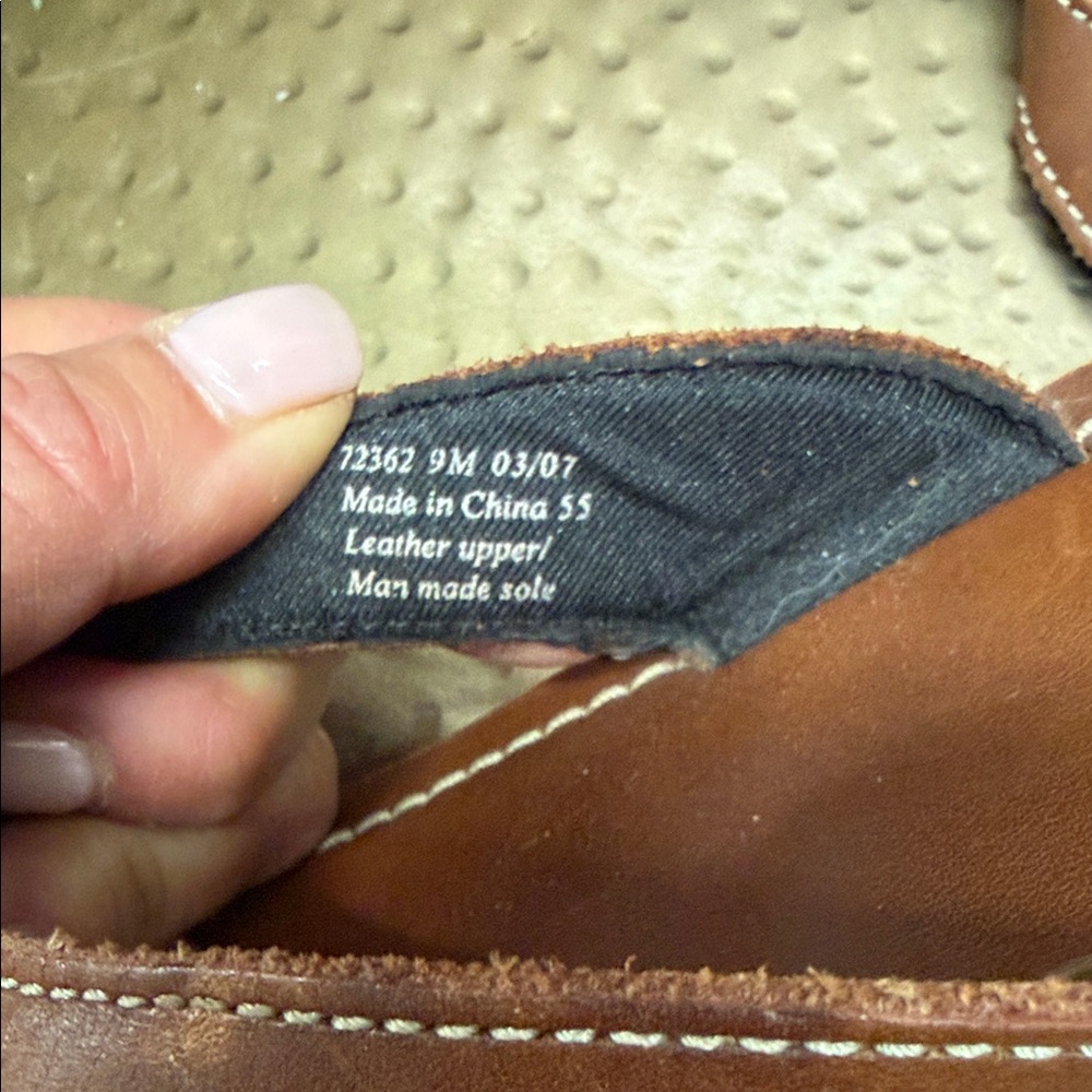 Clark’s Brown Leather Flip Flops - Picture 6 of 6